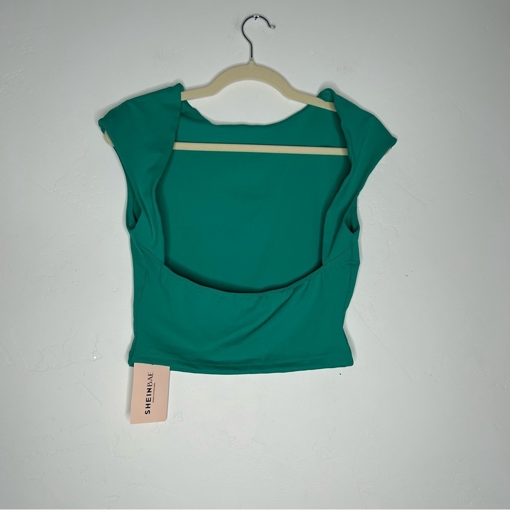 NWT Shein Open Back Cap Sleeve Crop Top Teal Size Medium 6 Spring Break Festival - Picture 2 of 8